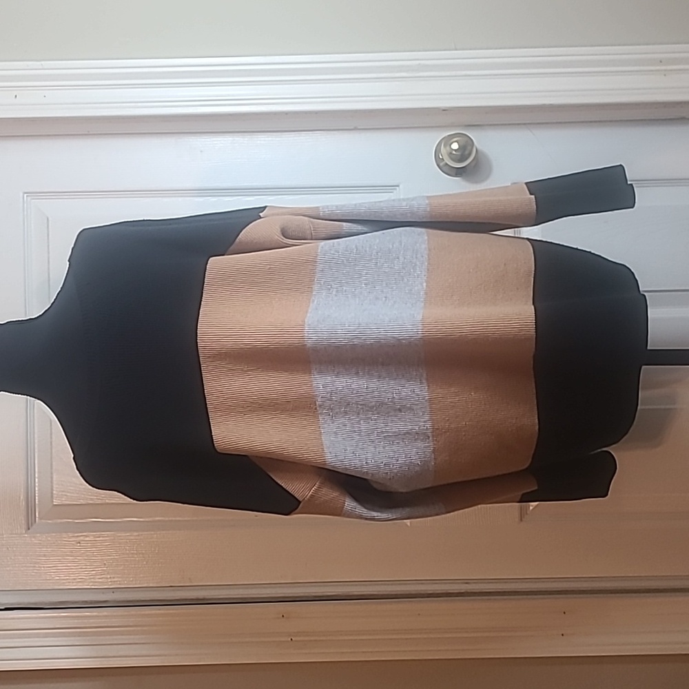 Apt. 9 Colorblocked Sweater - Picture 5 of 11